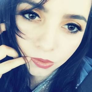 Meet your Posher, Vicky